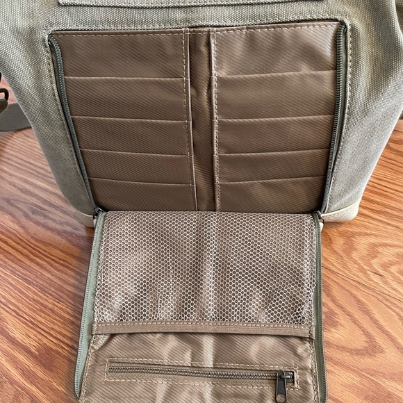 Kelly Moore Camera Bag Collins Sand Canvas/Bone Trim - Picture 13 of 16